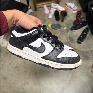 Nike Dunk Low Panda GS CW1590-100 Black White Size 6Y Used